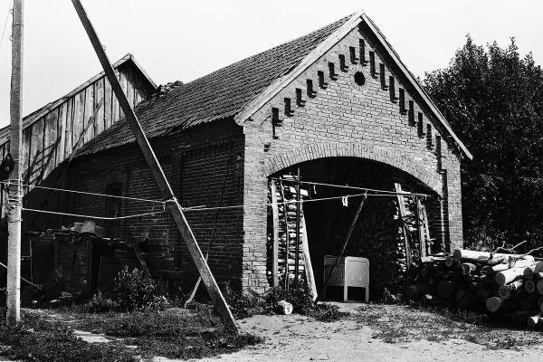 Dagilynės dvaras. Ūkiniai dvaro sodybos pastatai. Vido Dulkės nuotrauka, 9 dešimtmetis